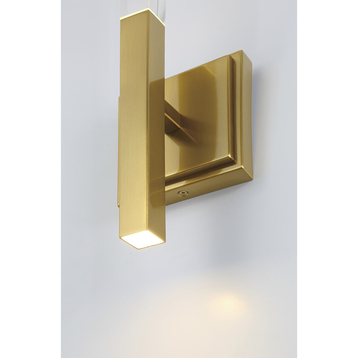 Benicio Wall Sconce Wall Light in Gold