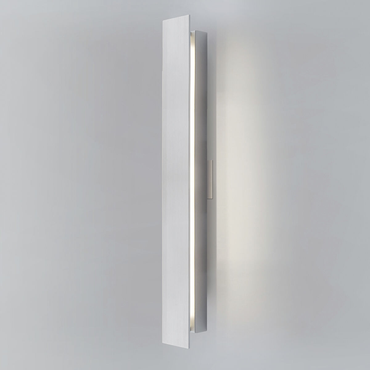 Expo LED 15 inch Aluminum Wall Sconce Wall Light, Small